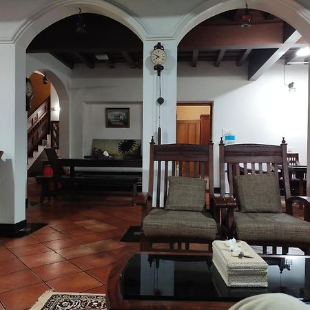 Azza Heritage Home Kochi Exterior foto